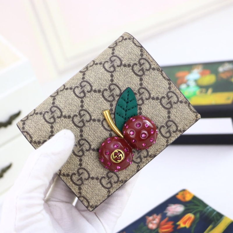 G*u*i wallets & purse